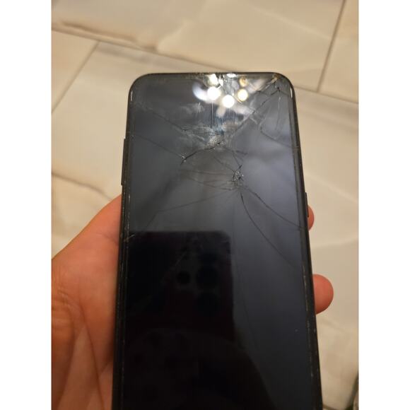 Samsung Galaxy A01 - 16GB - Smartphone - Cricket - Works Great - Picture 12 of 16